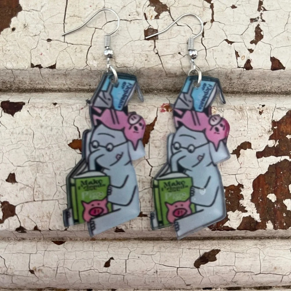 Brand new Piggy and Elephant book inspired acrylic dangle earrings - Picture 2 of 3